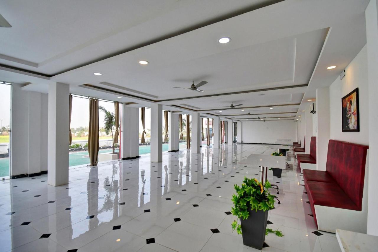 Hotel Oyo Townhouse 779 Gods County Tarapith Exteriér fotografie