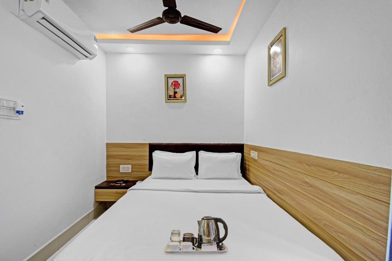 Hotel Oyo Townhouse 779 Gods County Tarapith Exteriér fotografie