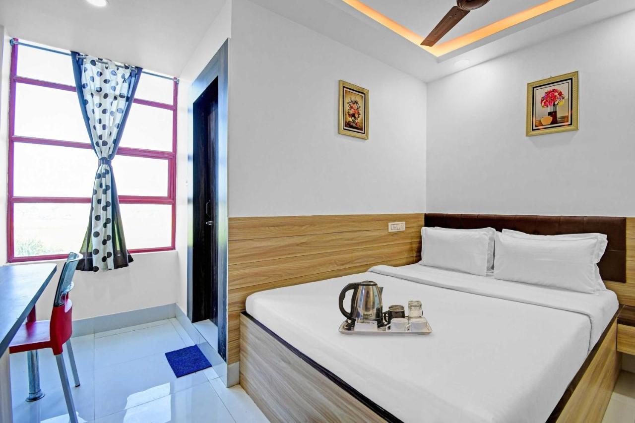 Hotel Oyo Townhouse 779 Gods County Tarapith Exteriér fotografie
